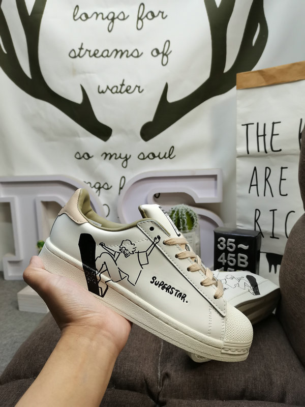 Adidas Skateboard White Graphic – Adidas Superstar Skateboard White