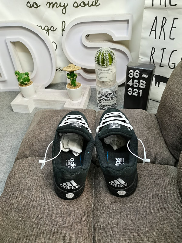 Adidas Veracity Low Black – Suede Skate Shoes