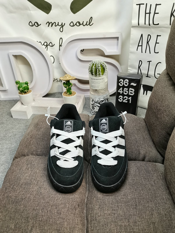 Adidas Veracity Low Black – Suede Skate Shoes